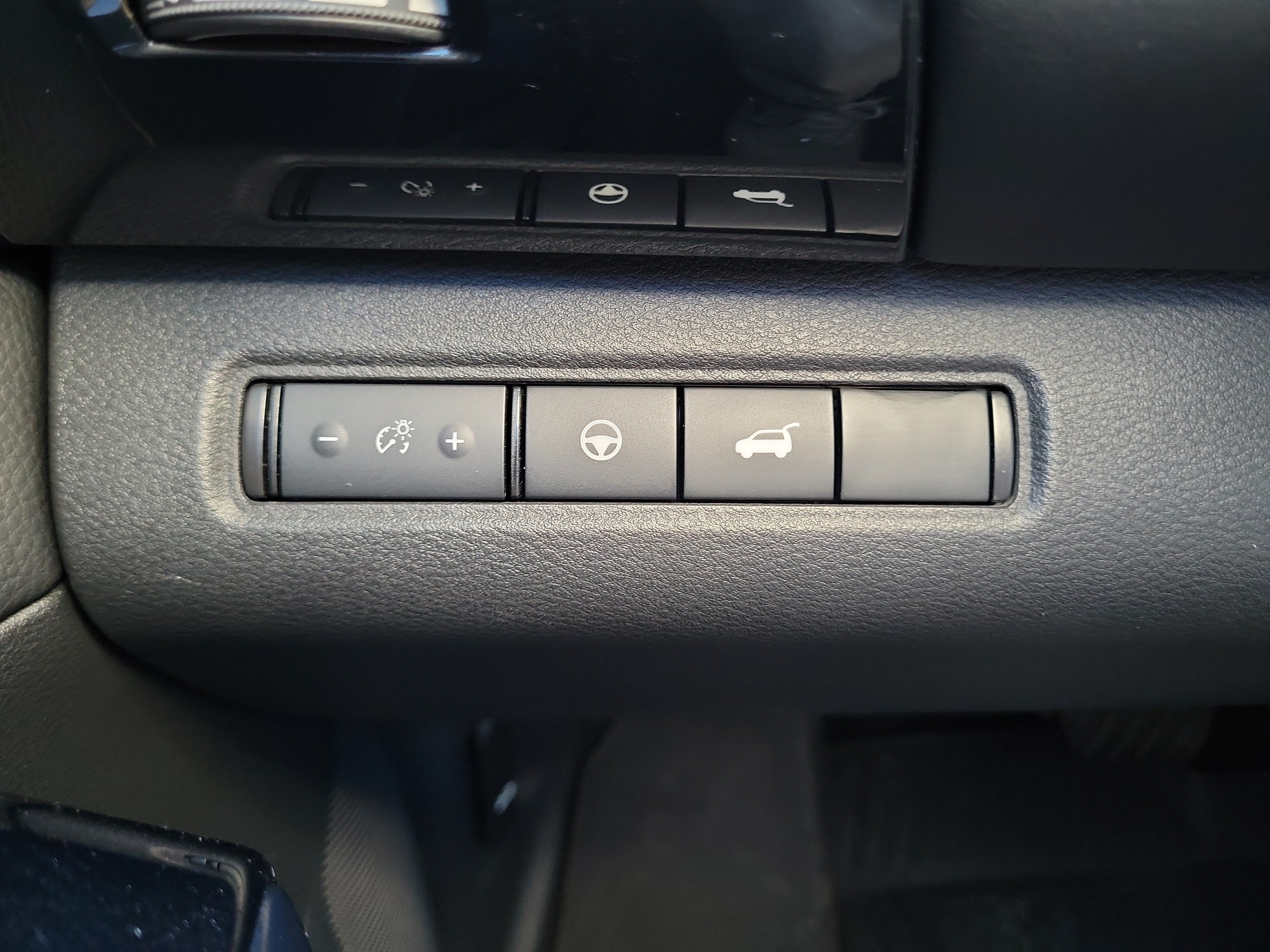 Used 2022 Nissan Pathfinder SV w/ SV Premium Package FWD image 26