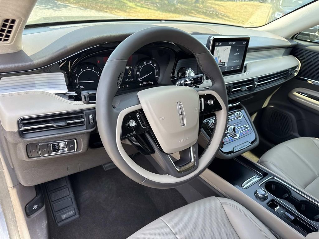 Certified 2022 Lincoln Corsair FWD w/ Equipment Group 101A image 32