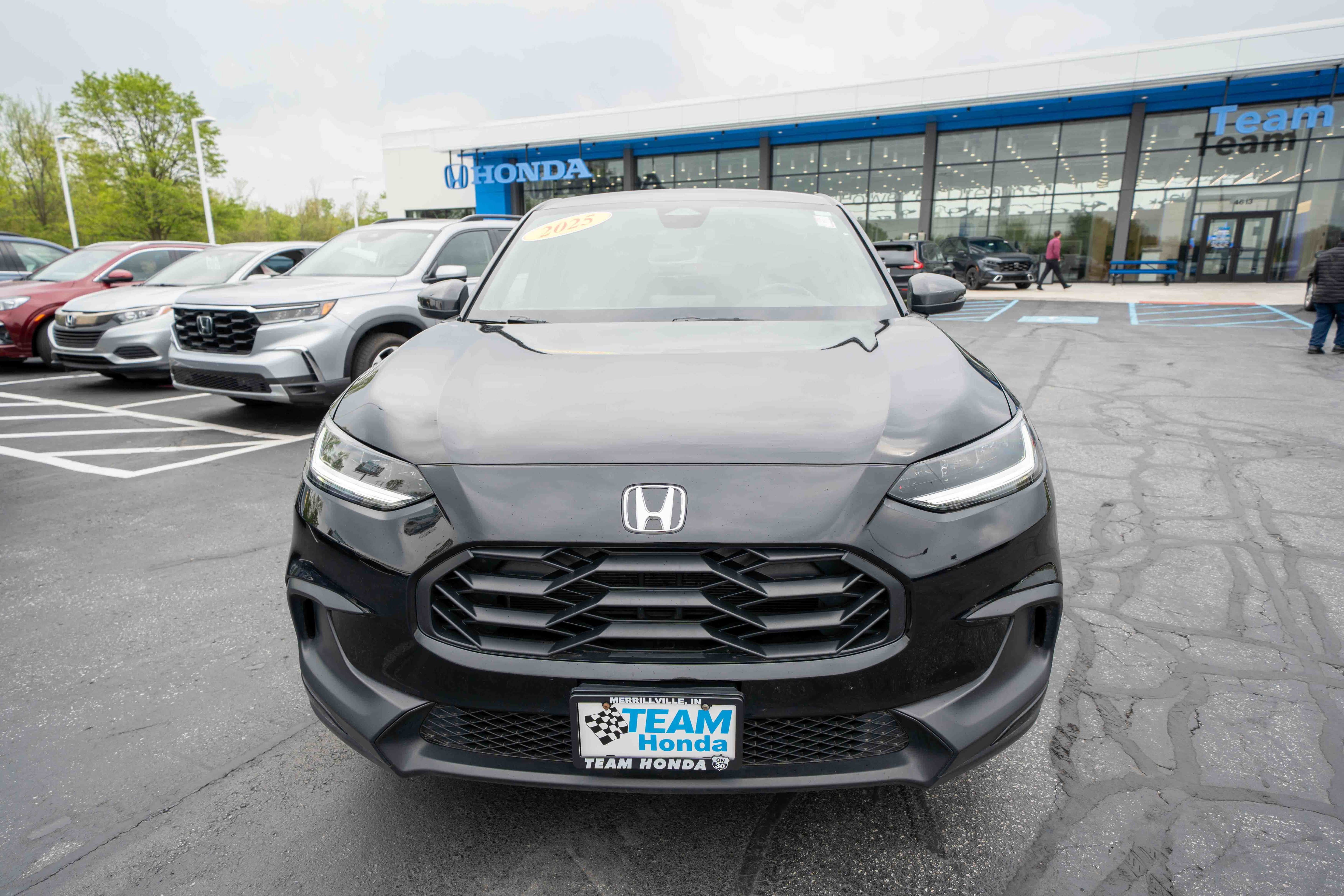 Used 2025 Honda HR-V Sport image 2