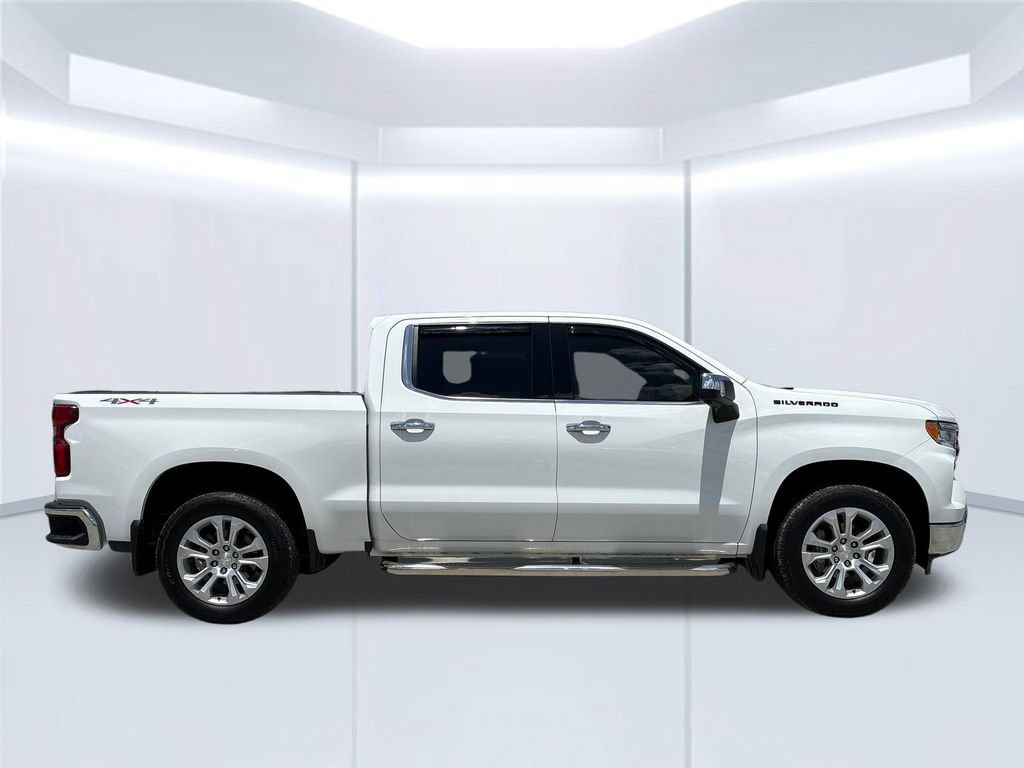 Used 2022 Chevrolet Silverado 1500 LTZ w/ Technology Package AWD/4WD image 9