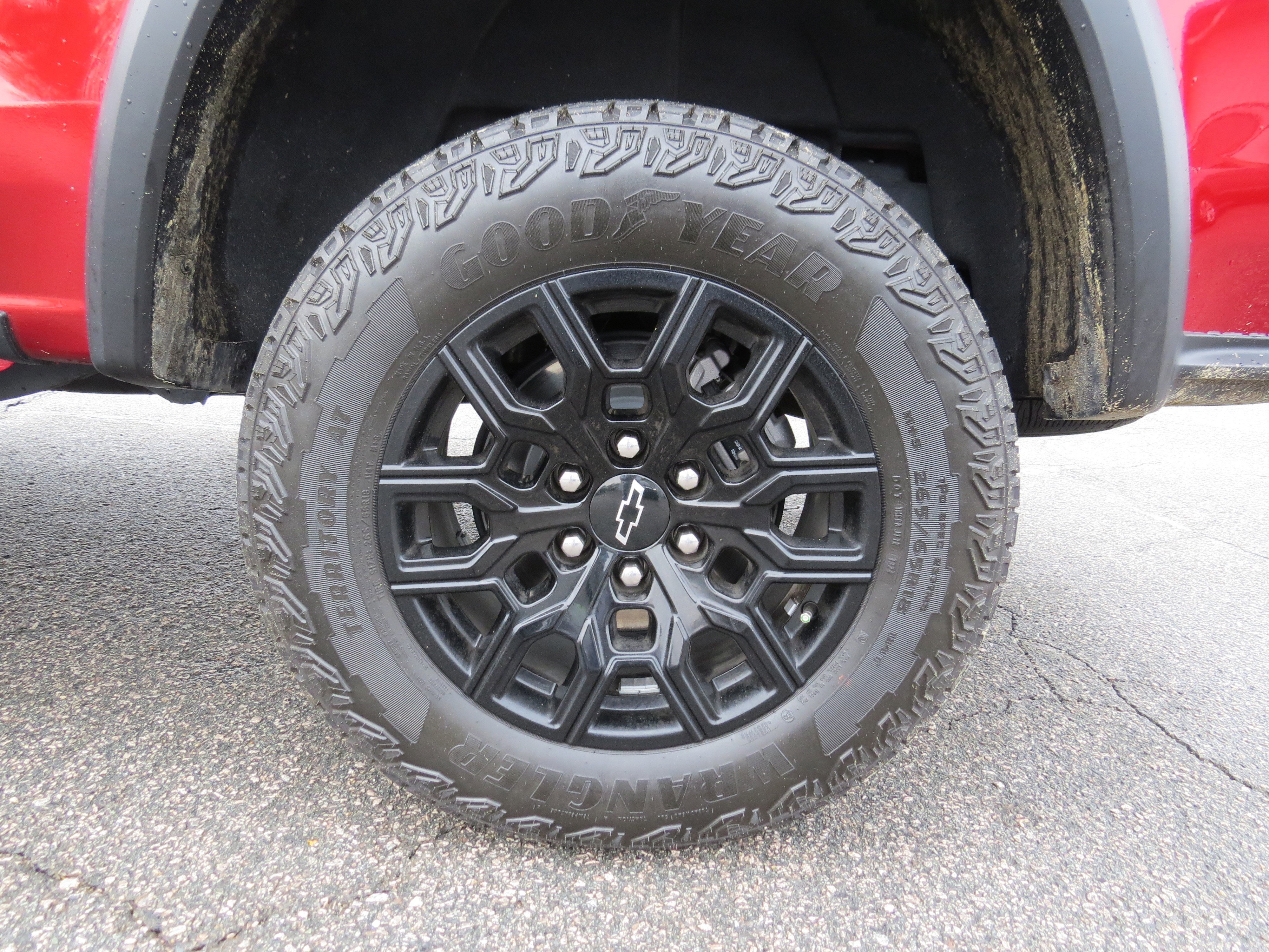 Certified 2024 Chevrolet Colorado Trail Boss w/ Technology Package image 13