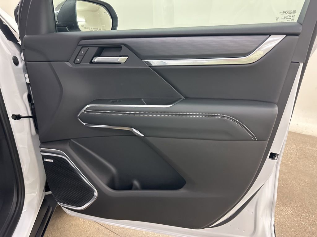 New 2026 GMC Acadia Elevation w/ Elevation Premium Package AWD/4WD image 17