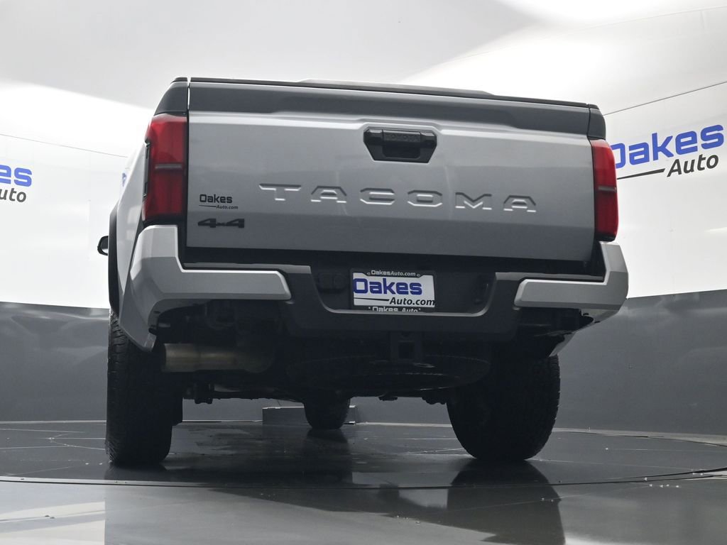 Used 2025 Toyota Tacoma TRD Off-Road image 43