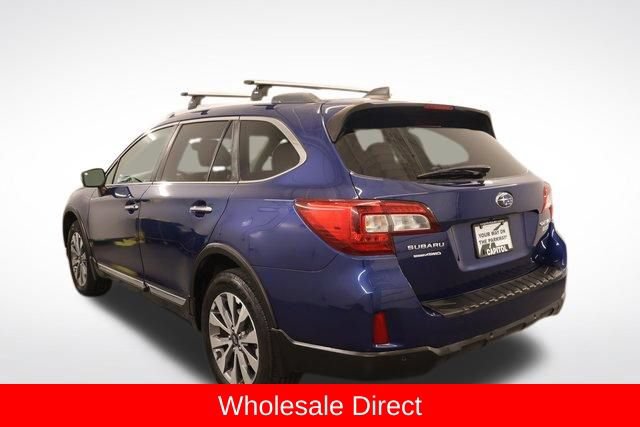 Used 2017 Subaru Outback 2.5i Touring w/ Popular Package #5A AWD/4WD image 4