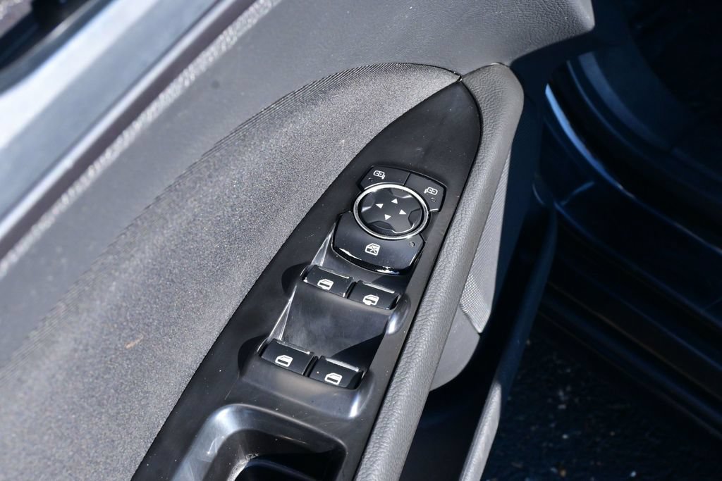 Used 2013 Ford Fusion SE FWD image 13