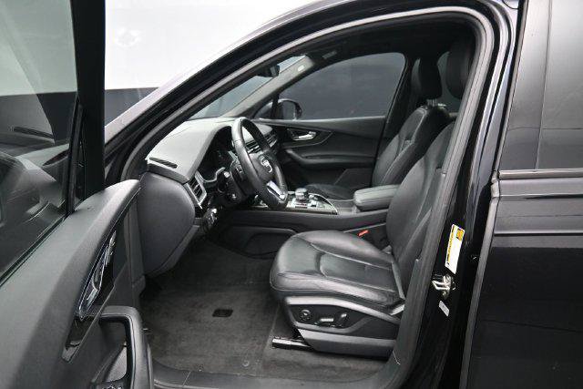 Used 2019 Audi Q7 3.0T Prestige AWD/4WD image 9
