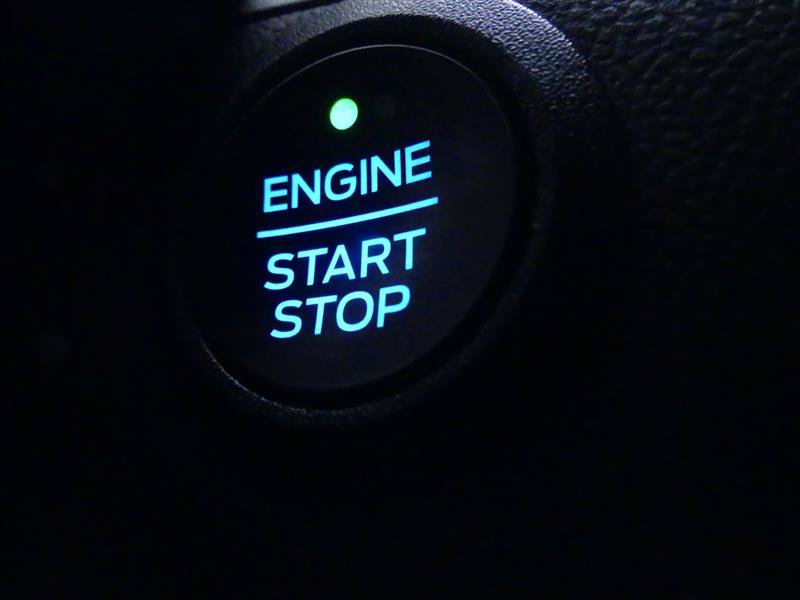 Used 2022 Ford Escape SEL w/ Technology Package FWD image 17
