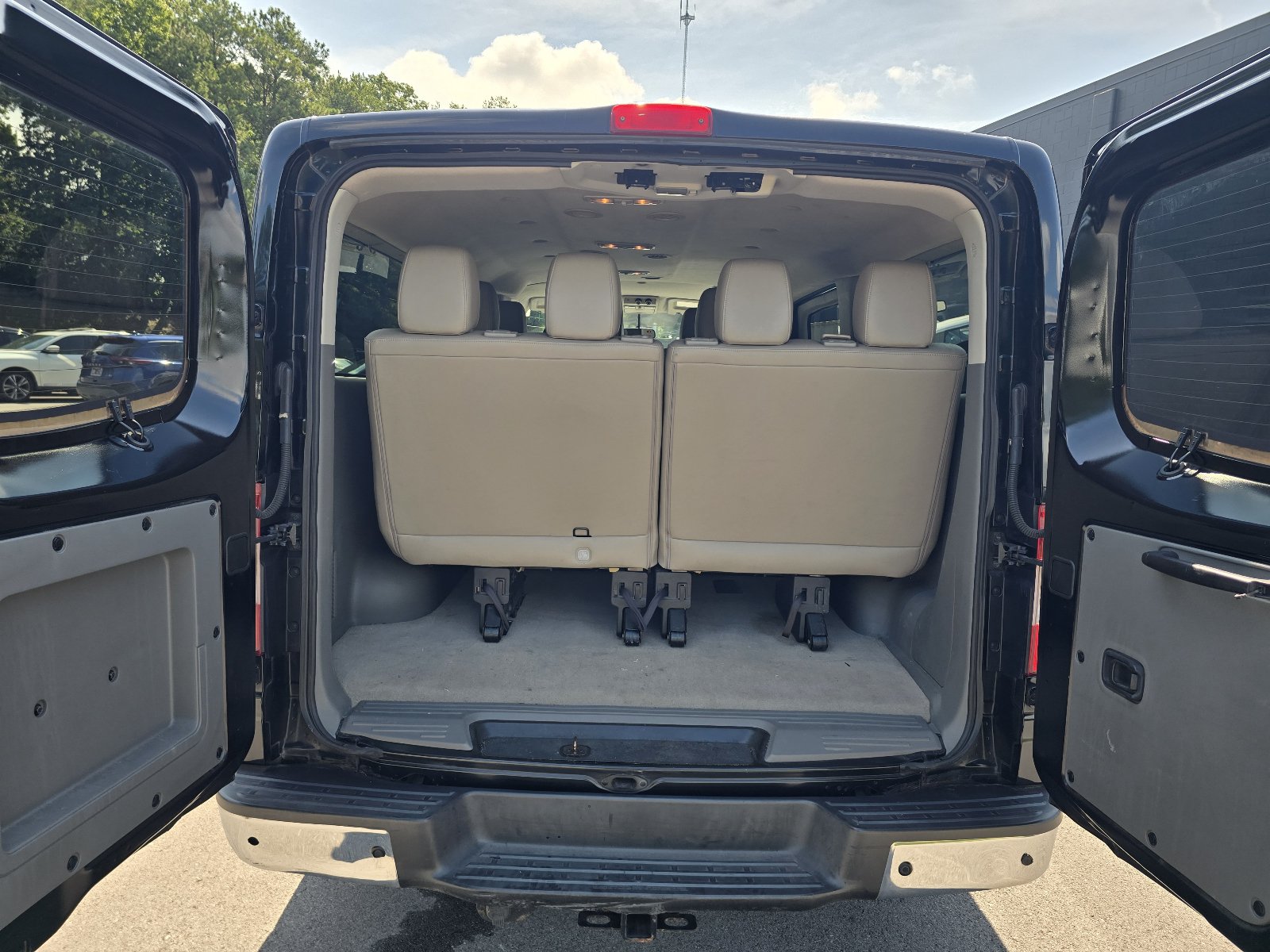 Used 2016 Nissan NV 3500 SL RWD image 26