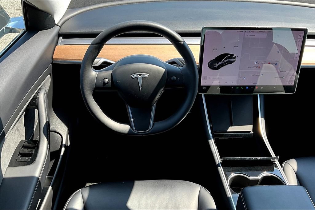Used 2020 Tesla Model 3 Standard Range Plus RWD image 7