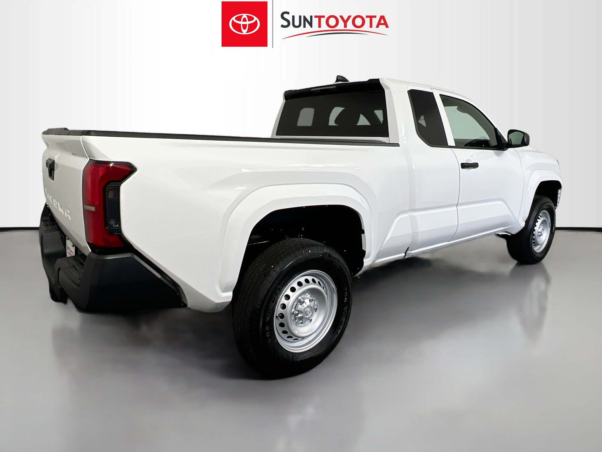 Used 2024 Toyota Tacoma SR w/ Towing Package AWD/4WD image 4