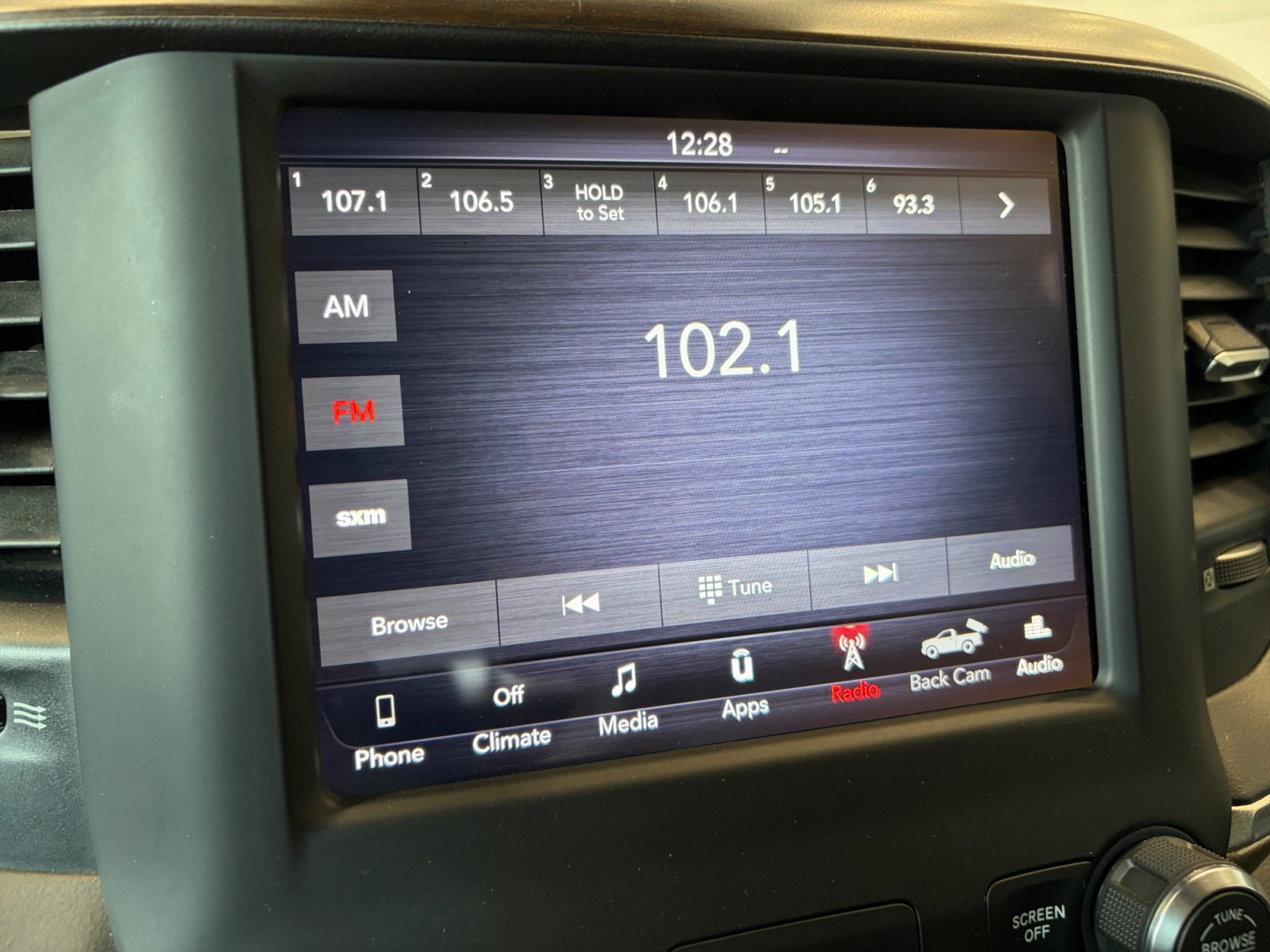 Used 2021 RAM 1500 Laramie AWD/4WD image 22