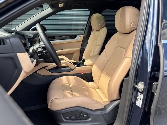 New 2026 Porsche Cayenne S AWD/4WD image 5
