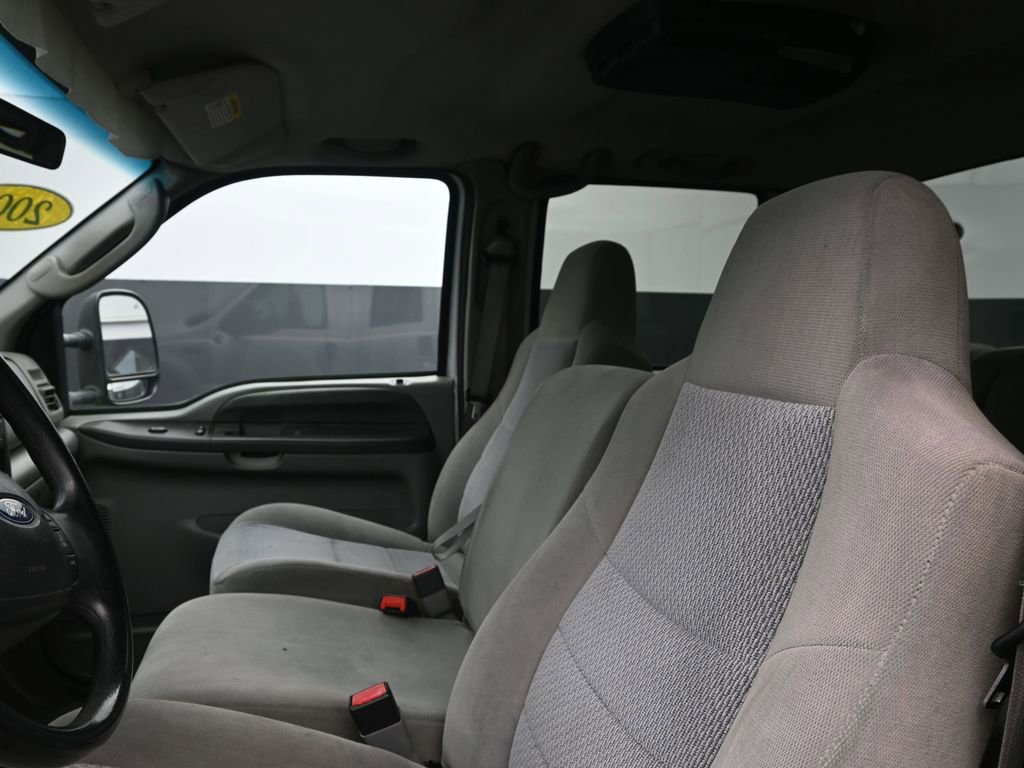 Used 2004 Ford F250 Harley-Davidson image 10