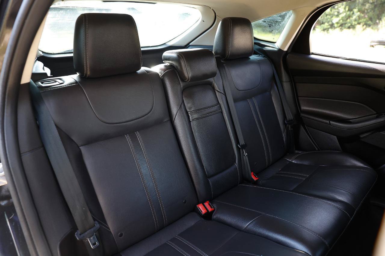 Used 2013 Ford Focus SE FWD image 14
