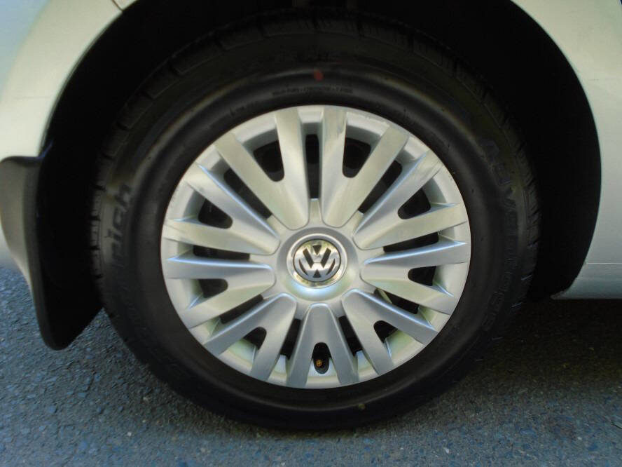 Used 2014 Volkswagen Golf 4-Door FWD image 29