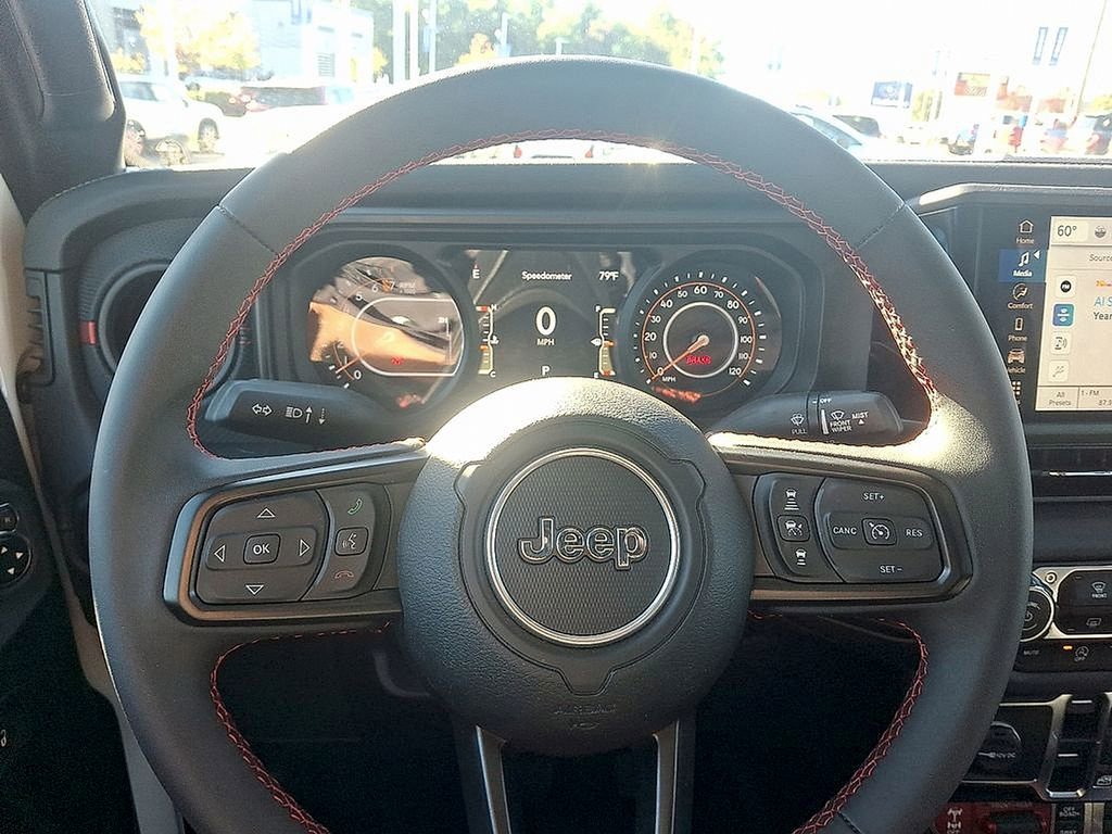 Used 2024 Jeep Gladiator Rubicon image 18