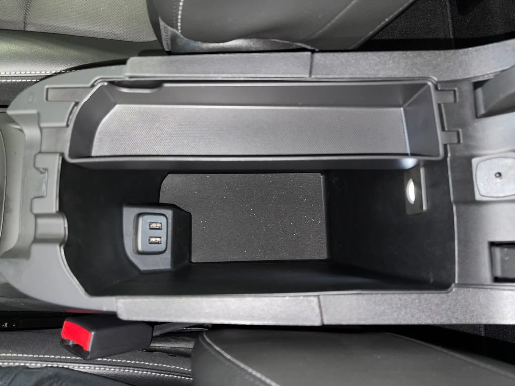 Used 2023 GMC Terrain SLT w/ Elevation Edition AWD/4WD image 28