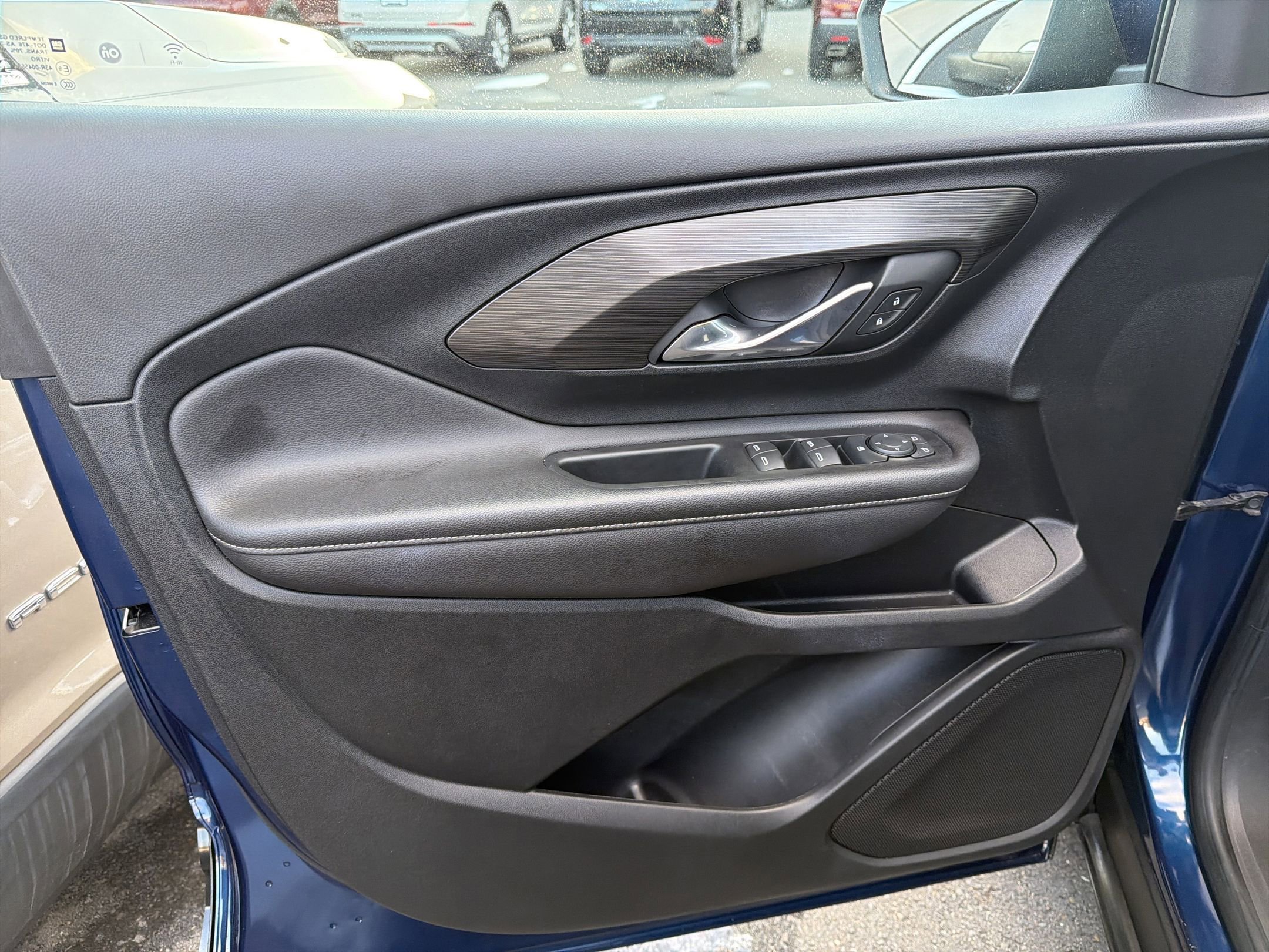 Certified 2022 GMC Terrain SLE w/ Driver Convenience Package image 8