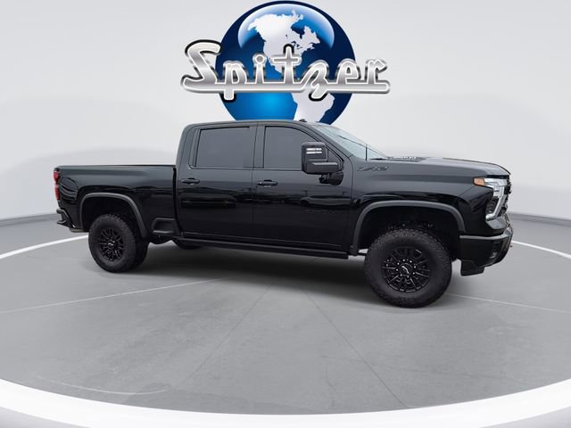 Used 2024 Chevrolet Silverado 2500 ZR2 w/ Technology Package AWD/4WD video 2