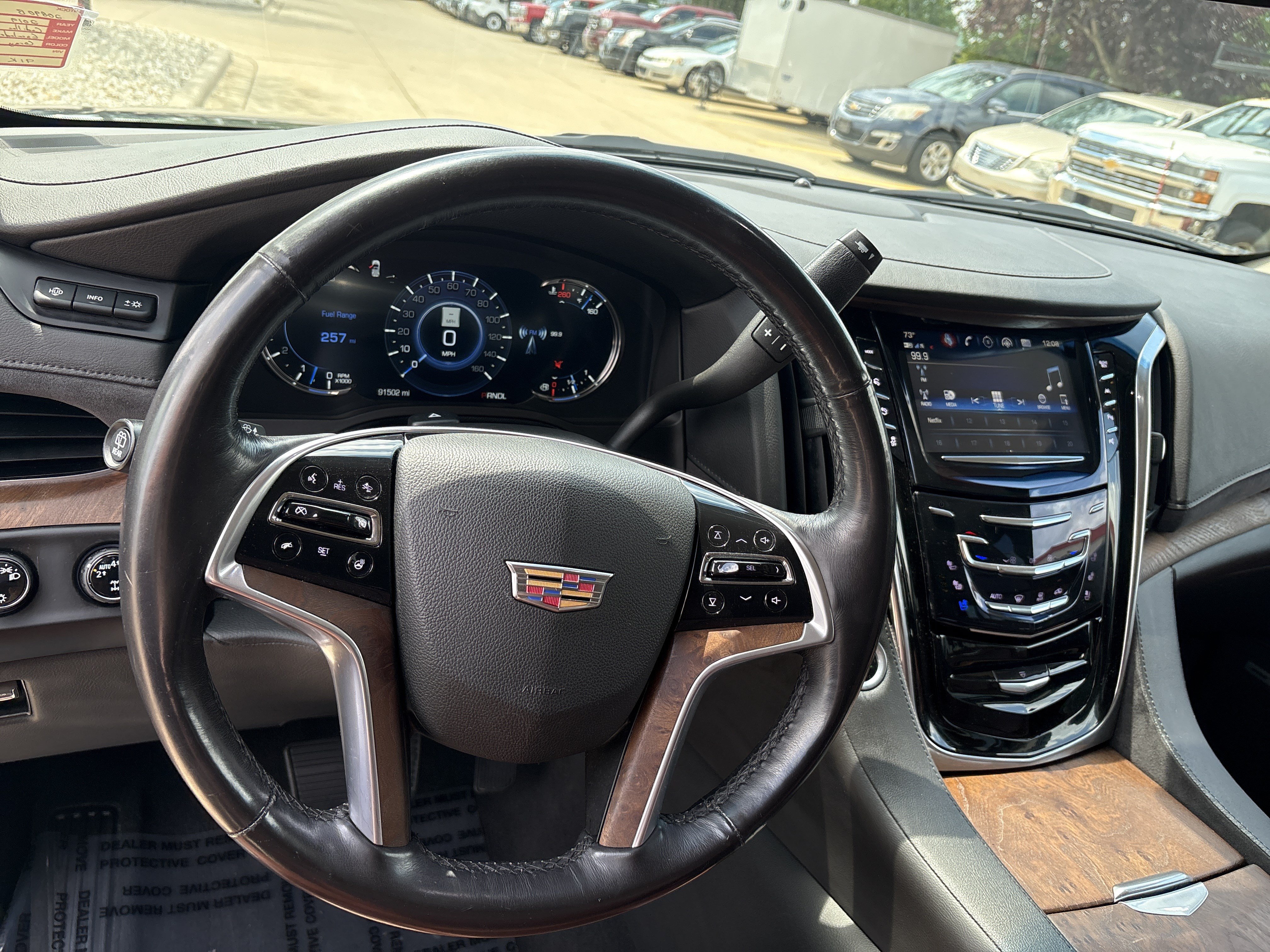 Used 2019 Cadillac Escalade ESV Premium Luxury AWD/4WD image 22
