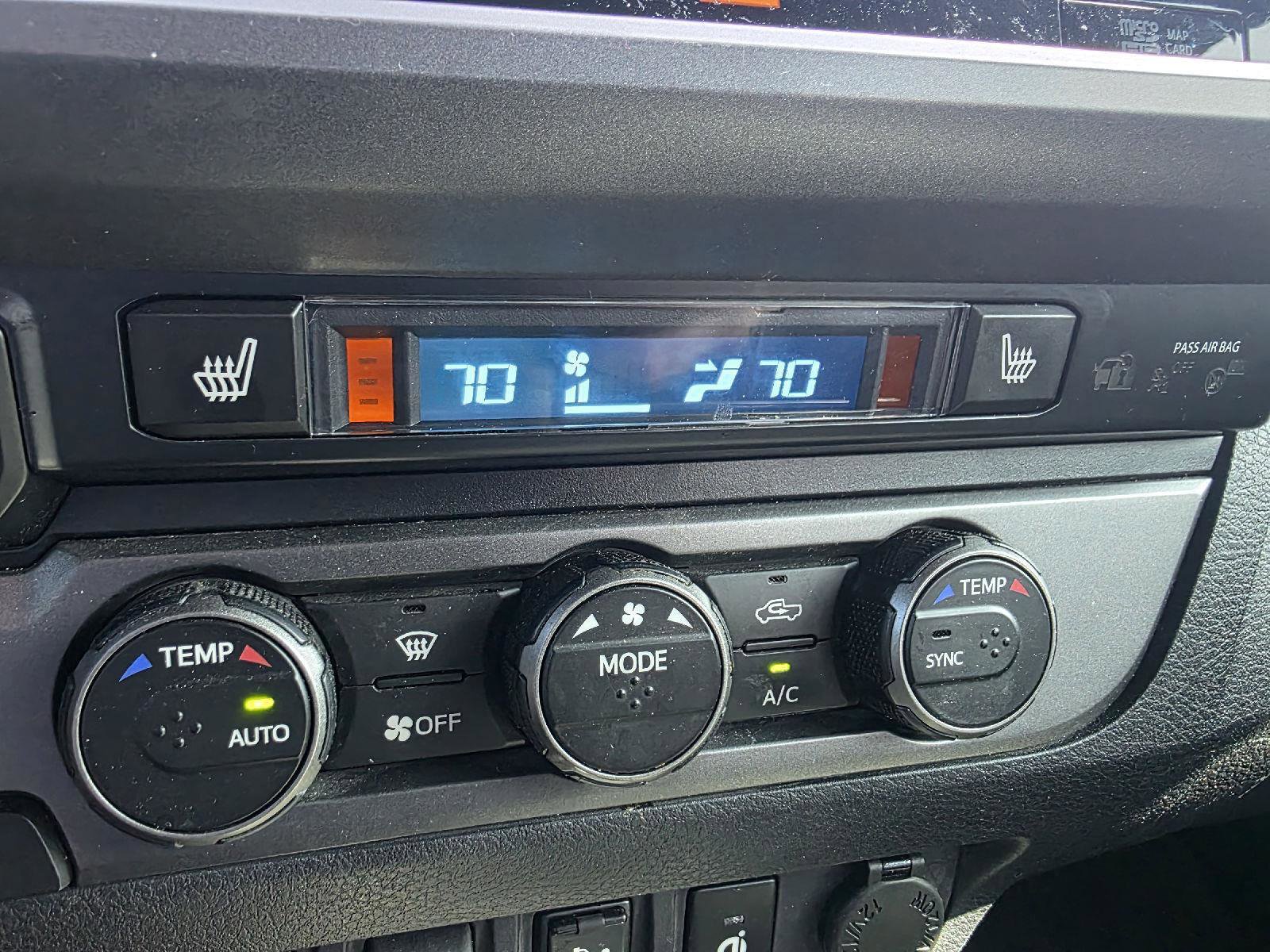 Used 2019 Toyota Tacoma TRD Sport image 18