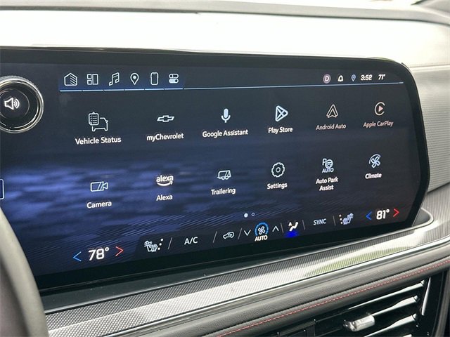 Used 2025 Chevrolet Suburban RST image 40