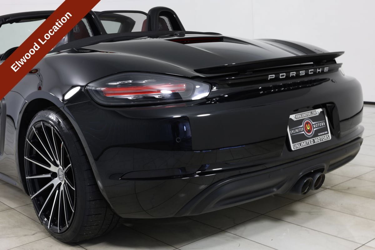 Used 2018 Porsche 718 Boxster RWD image 43