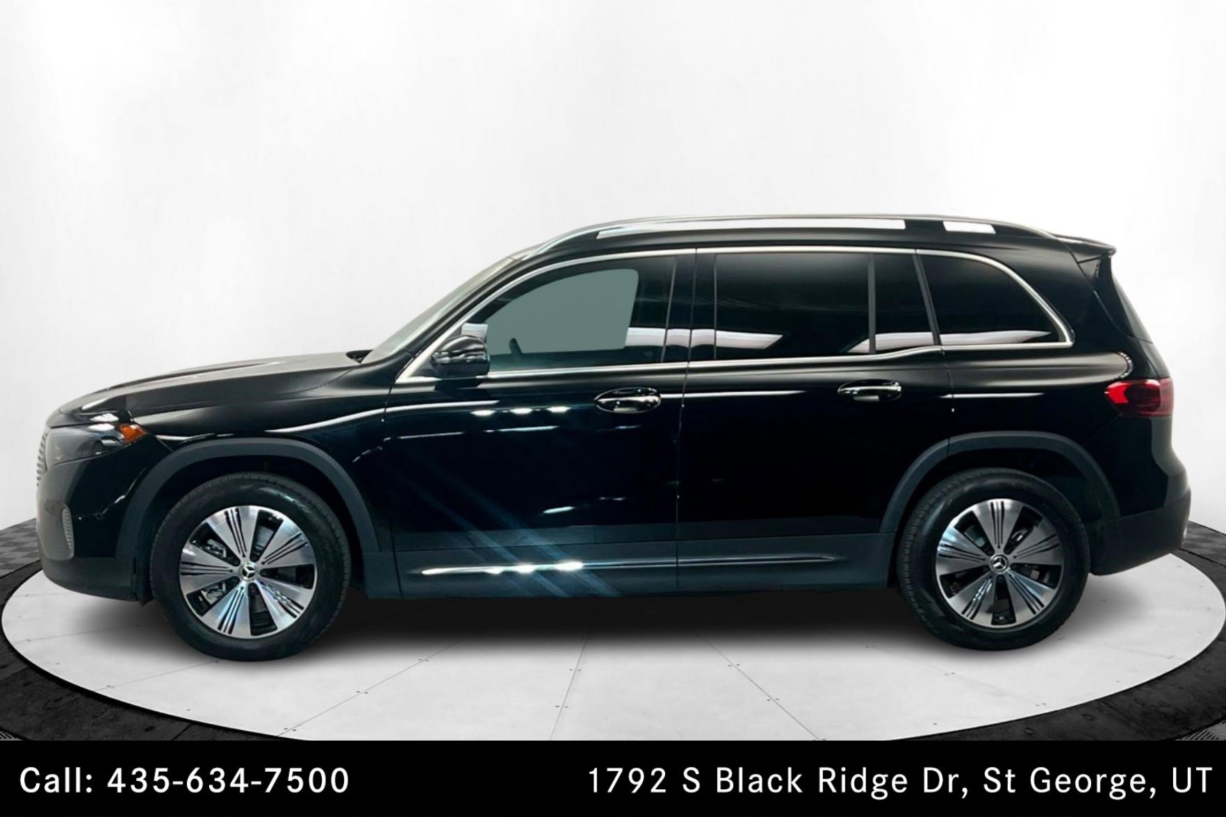 Used 2024 Mercedes-Benz EQB 300 EQB 300 image 2