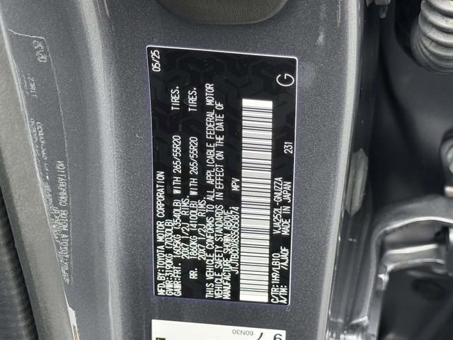 Used 2025 Lexus GX 550 w/ Cold Area Package image 25