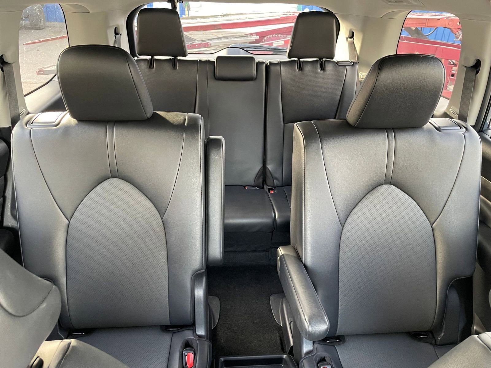 Used 2025 Toyota Grand Highlander FWD image 38