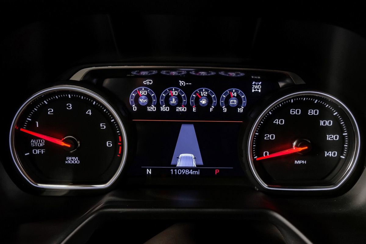 Used 2021 Chevrolet Suburban Z71 w/ Z71 Off-Road Package AWD/4WD image 19