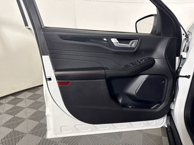 Used 2024 Ford Escape ST-Line w/ Tech Pack #1 image 28