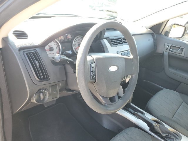 Used 2008 Ford Focus SES FWD image 19