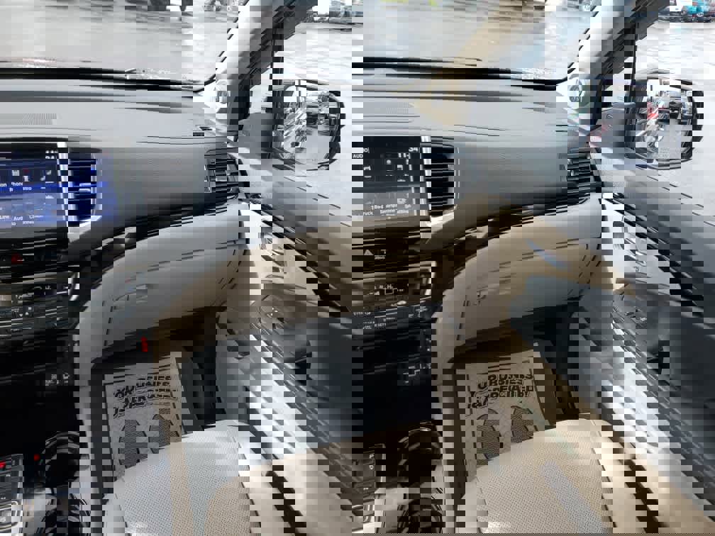 Used 2020 Honda Ridgeline RTL-E image 16