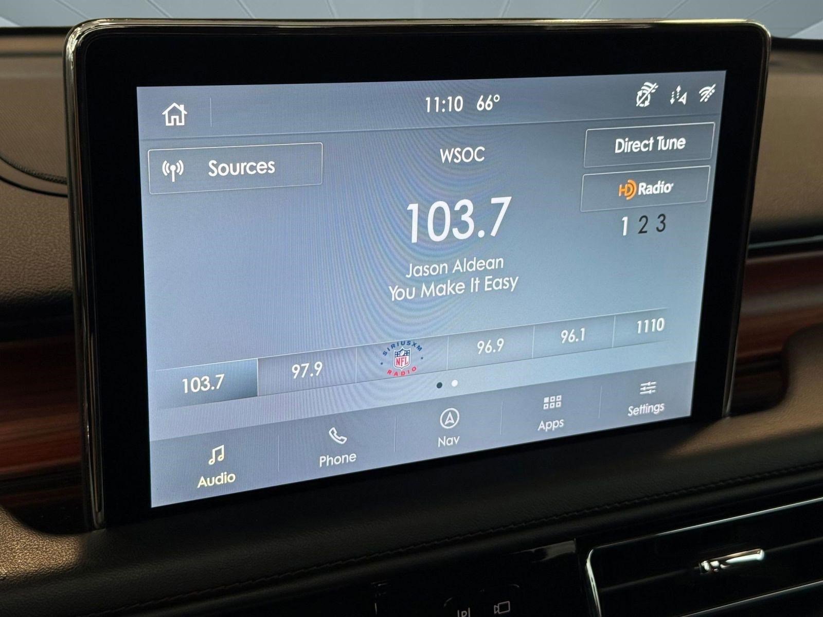 Used 2023 Lincoln Aviator Reserve w/ Equipment Group 201A RWD image 28