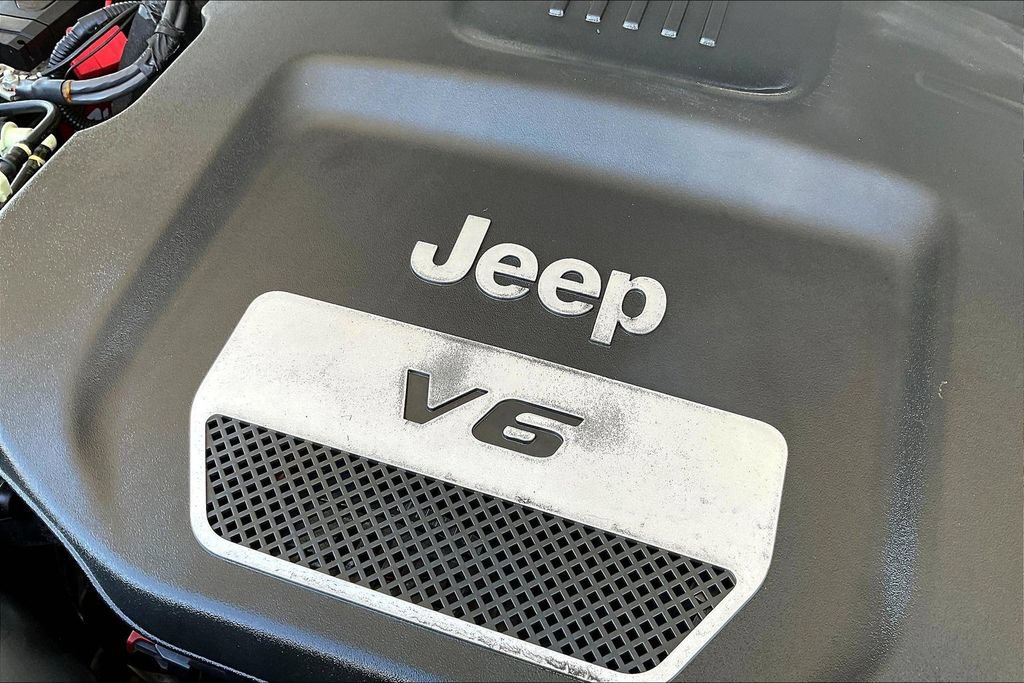 Used 2014 Jeep Wrangler Unlimited Sport w/ Quick Order Package 24S AWD/4WD image 27
