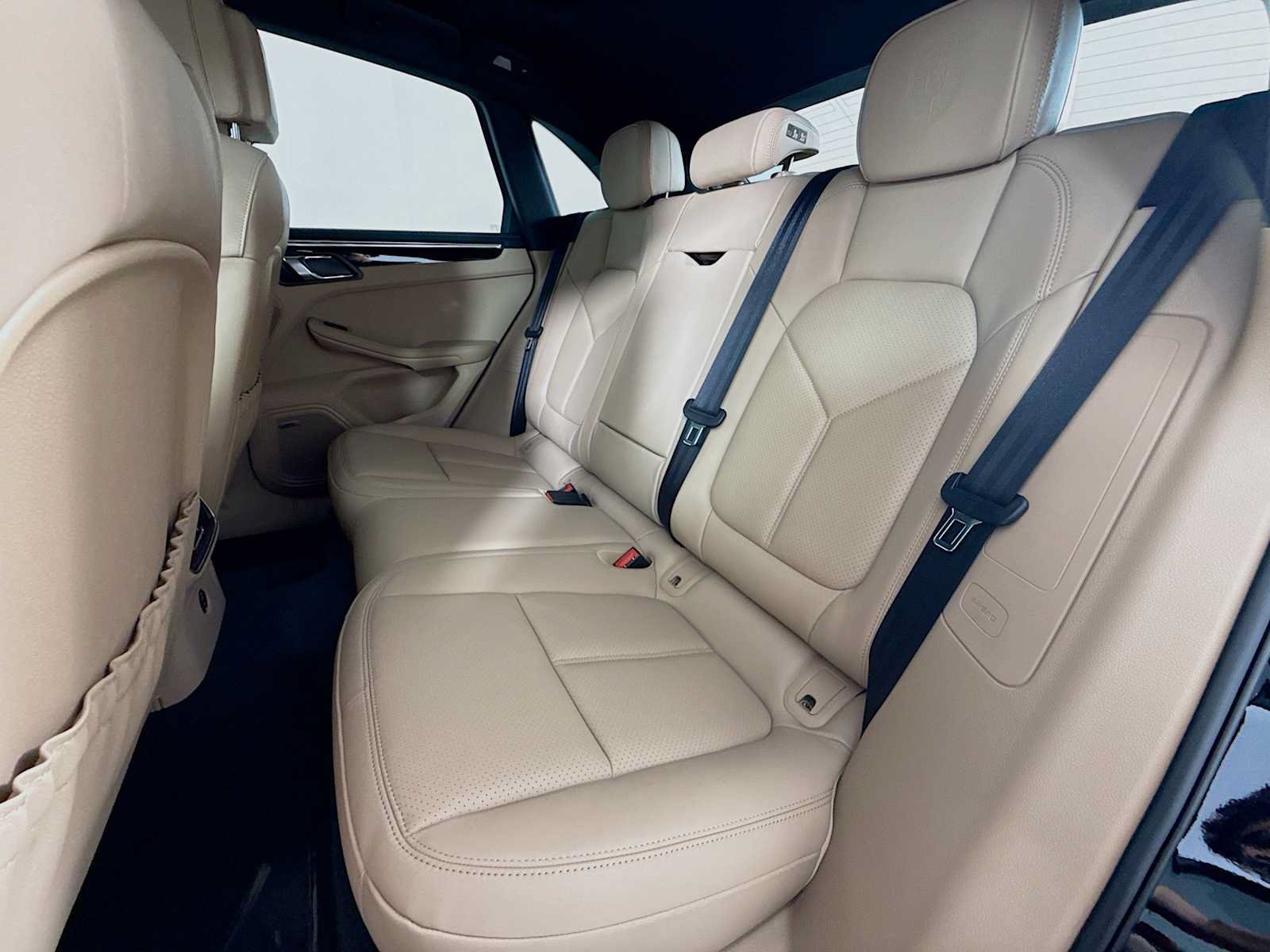 New 2026 Porsche Macan AWD/4WD image 23