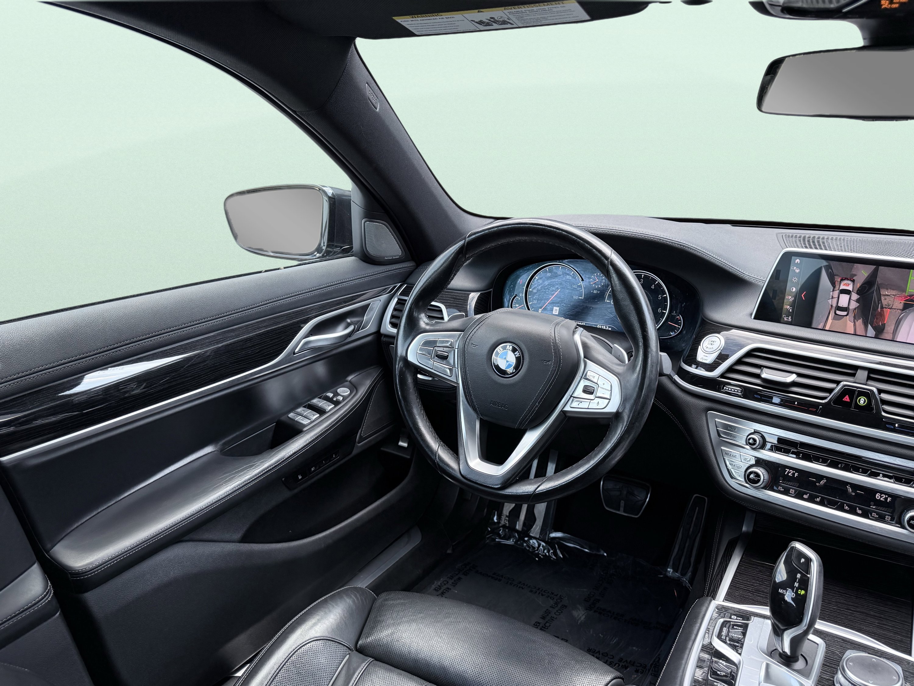 Used 2019 BMW 750i w/ M Sport Package image 36