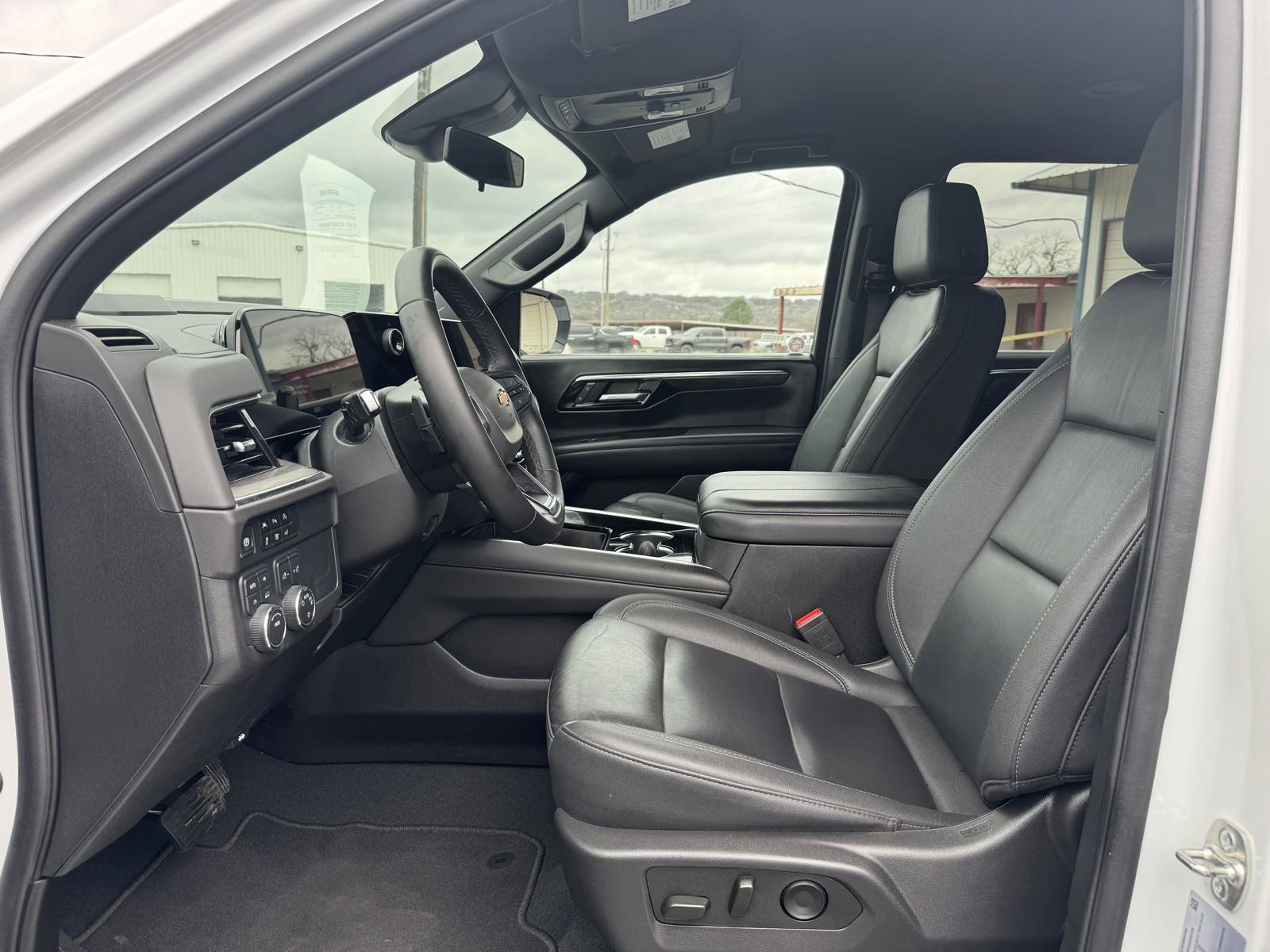 Used 2025 Chevrolet Tahoe LT image 24