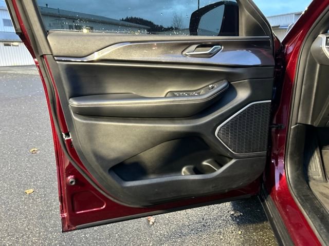 Used 2022 Jeep Grand Cherokee L Laredo image 19