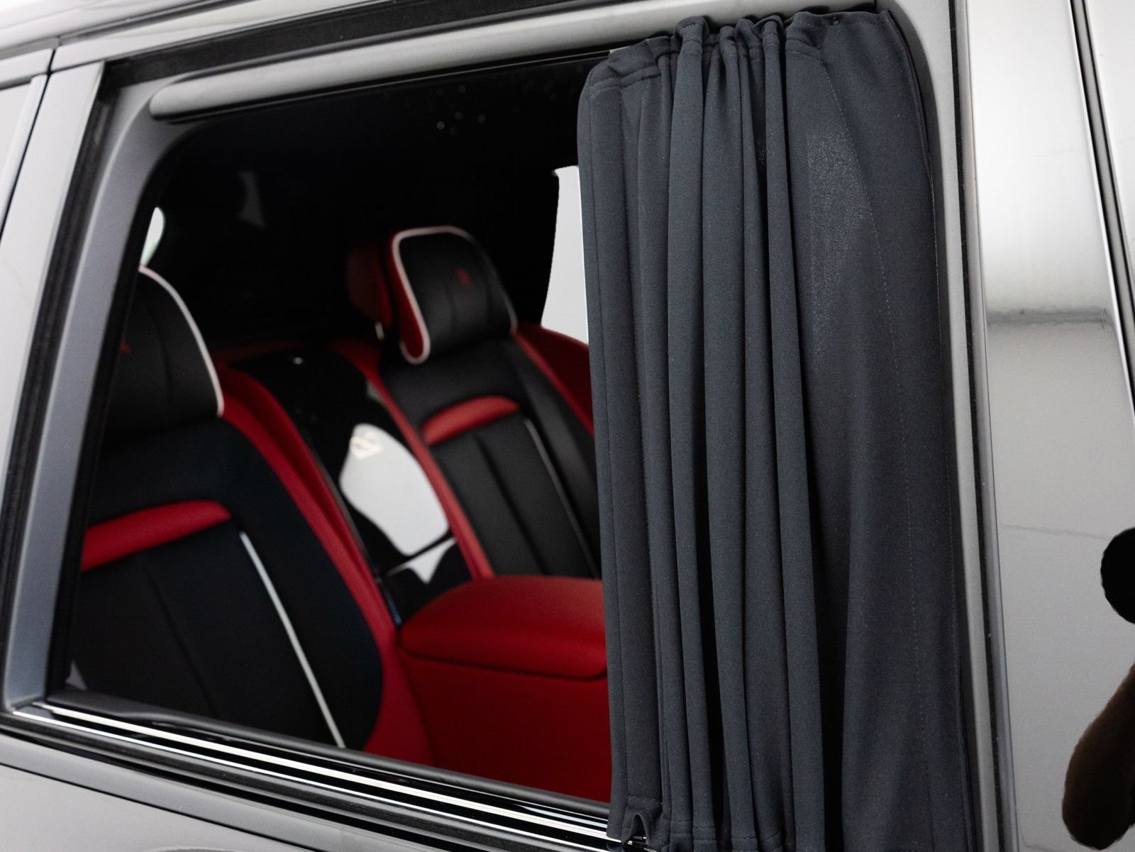 New 2027 Rolls-Royce Cullinan Black Badge AWD/4WD image 27