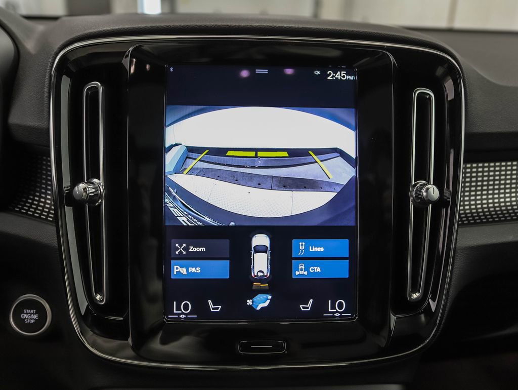 Used 2021 Volvo XC40 T5 R-Design w/ Protection Package Premier image 19