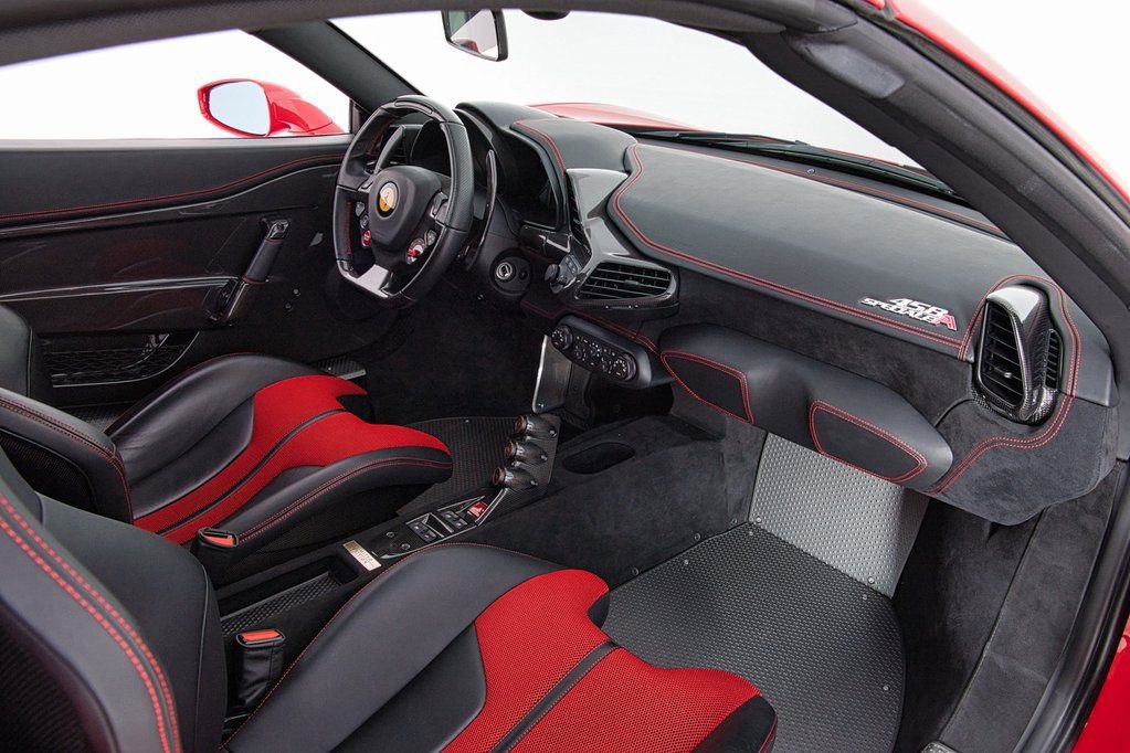 Used 2015 Ferrari 458 Speciale A image 18