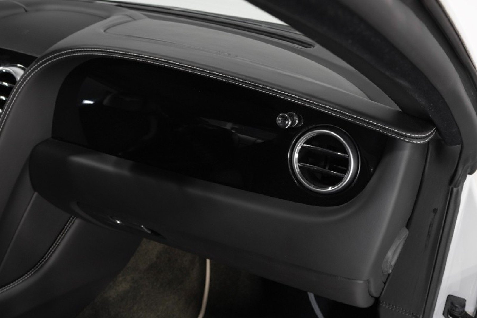 Used 2016 Bentley Continental GT AWD/4WD image 45