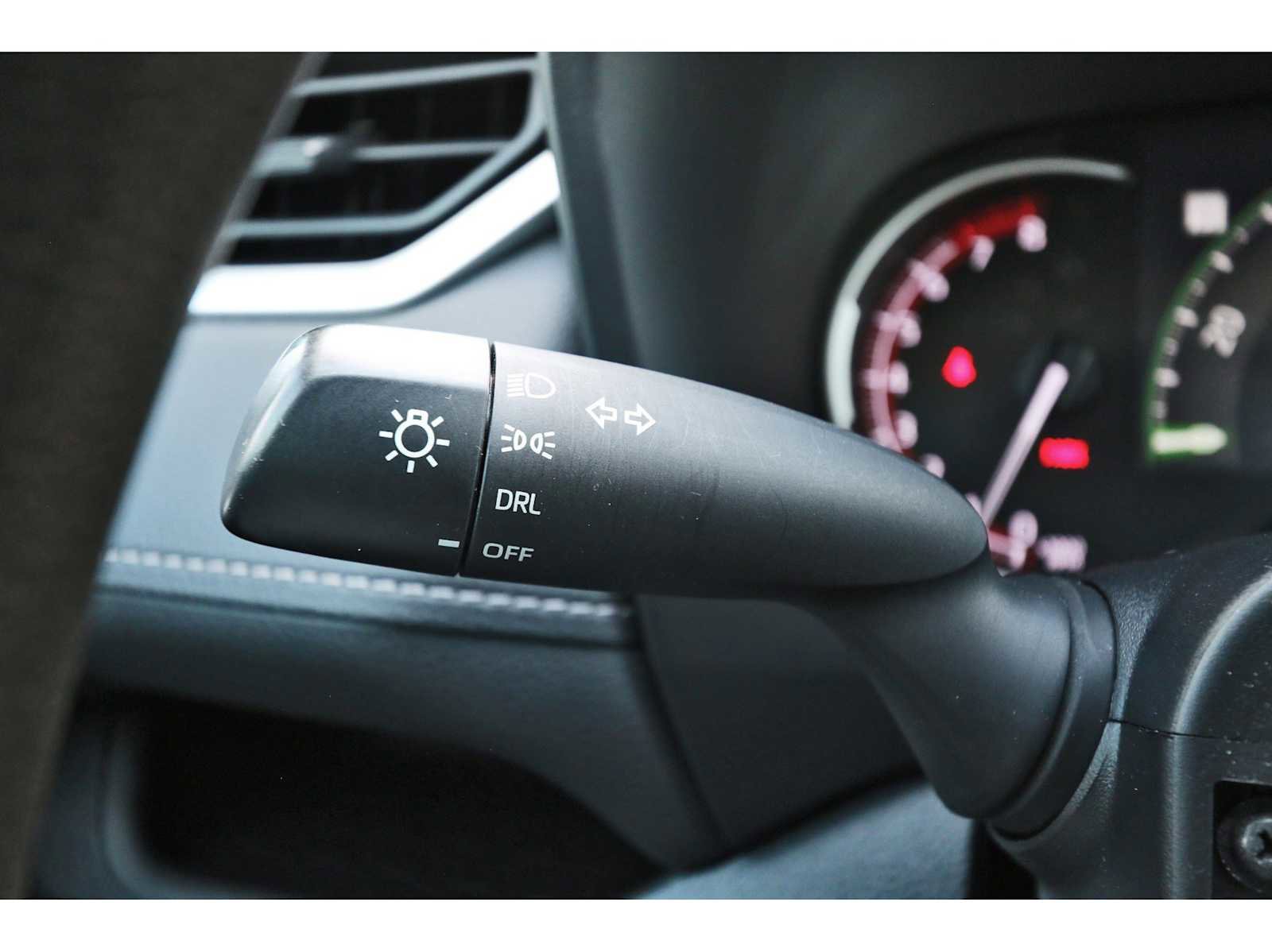 Used 2023 Toyota RAV4 LE image 17