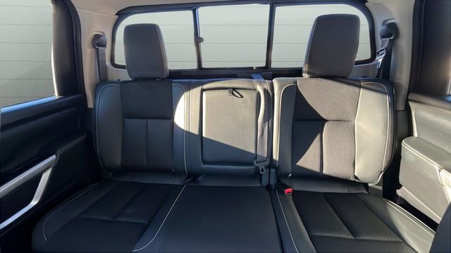 Used 2019 Nissan Titan PRO-4X image 29