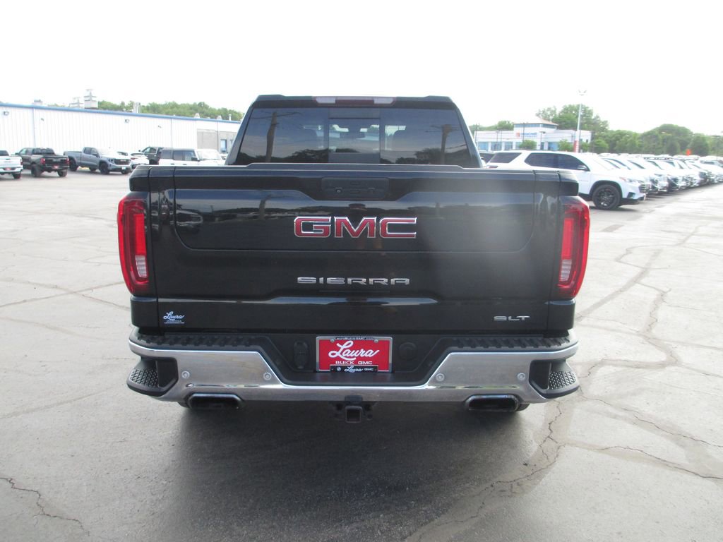 Used 2022 GMC Sierra 1500 SLT w/ SLT Premium Plus Package AWD/4WD image 7