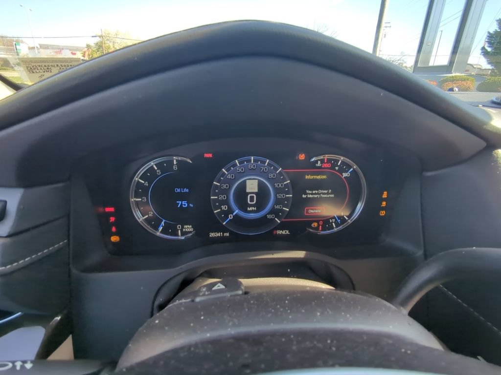 Used 2020 Cadillac Escalade Premium Luxury image 15