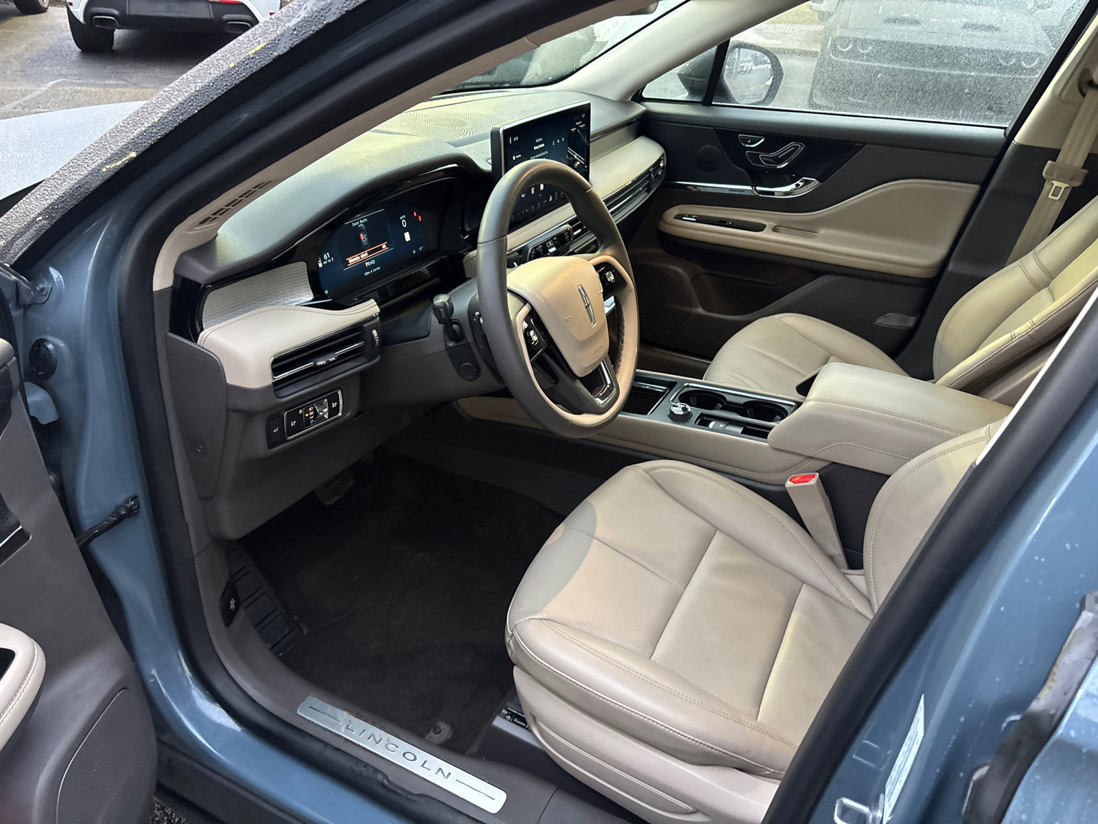 Certified 2023 Lincoln Corsair FWD w/ Equipment Group 101A image 25