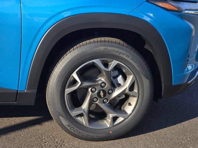 New 2026 Chevrolet Trax LT w/ Driver Confidence Package FWD image 9